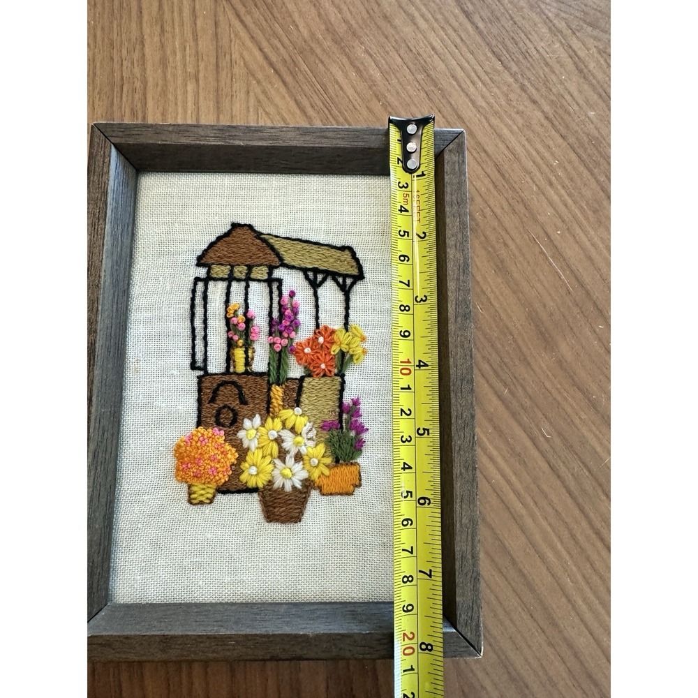 Vtg Small Framed Handmade YARN ART Crewel Needlepoint Retro Flower Cart 1974 - Picture 7 of 8